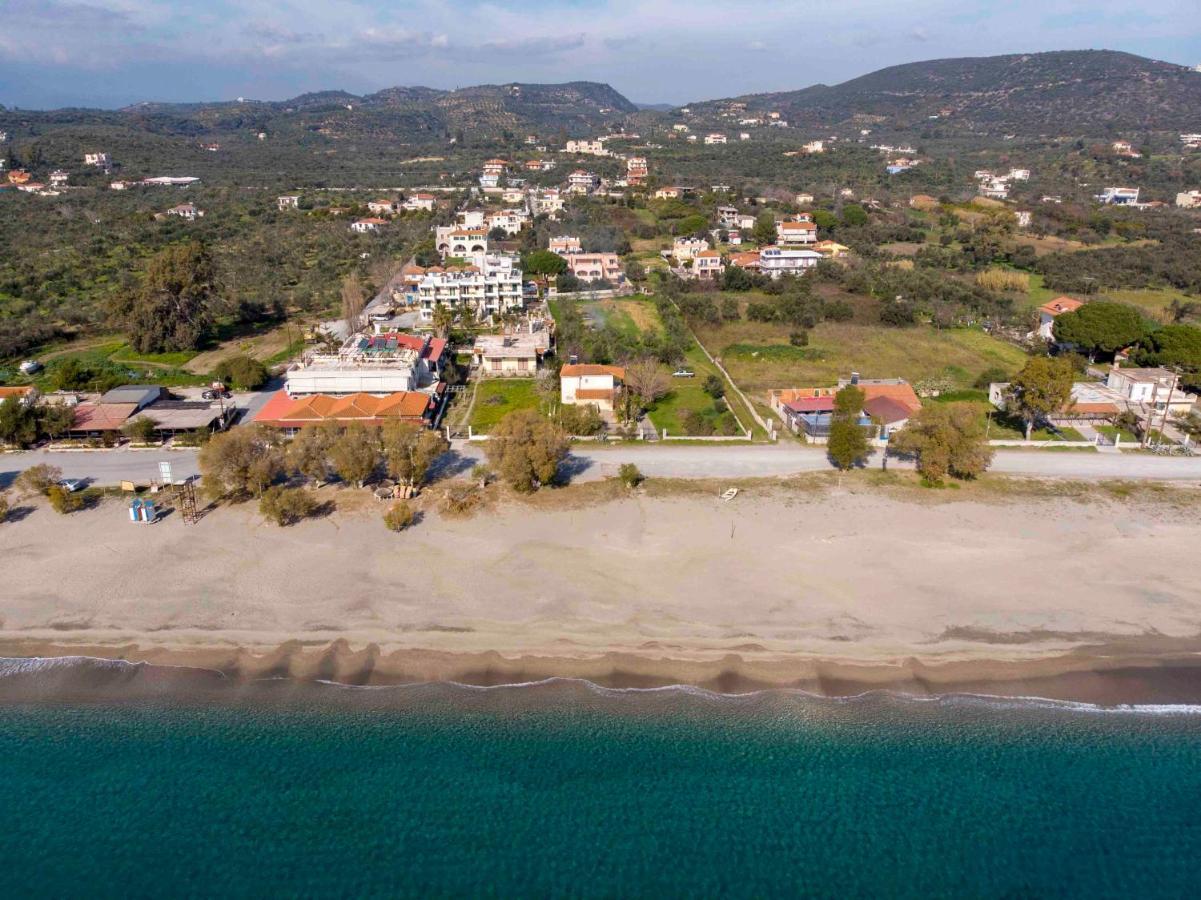 Laconian Collection Mavrovouni Beach House Gythio Eksteriør billede
